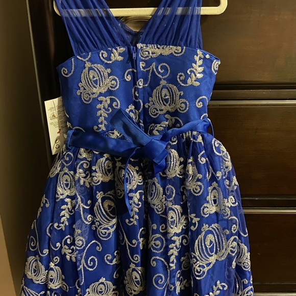 Disney Cinderella dress - Picture 2 of 4